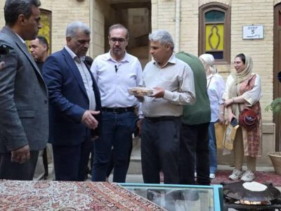 معرفی نان‌های شهر خاوران در رویداد گردشگری «نان و نمک» شیراز