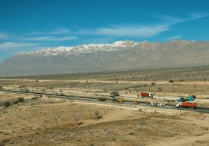 مطالبه جدی مردم خاوران برای تکمیل روکش آسفالت محور خاوران به سروستان